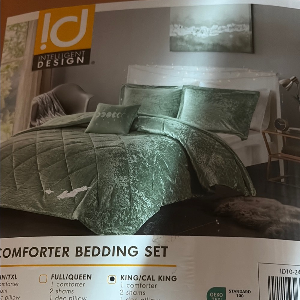 Luxurious Green Comforter Set